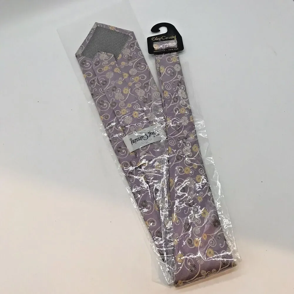 NEW Oleg Cassini Men's 100% Silk Floral Paisley Necktie Lavender 3.75 x 58 Inch